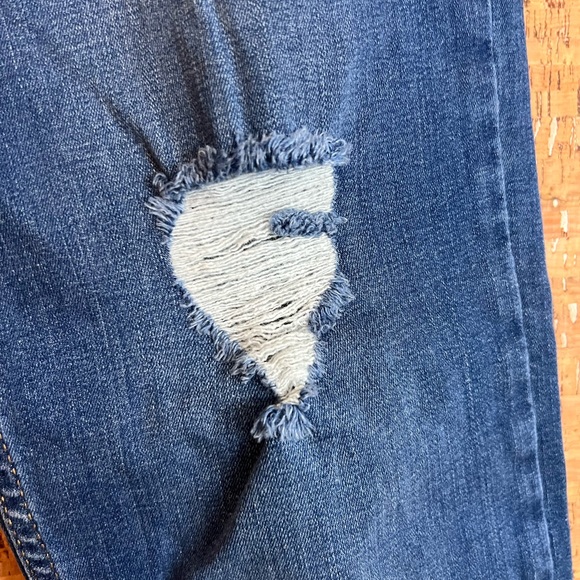 Free People Distressed Jeans - Picture 6 of 7